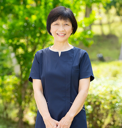 看護部長　薬袋知子