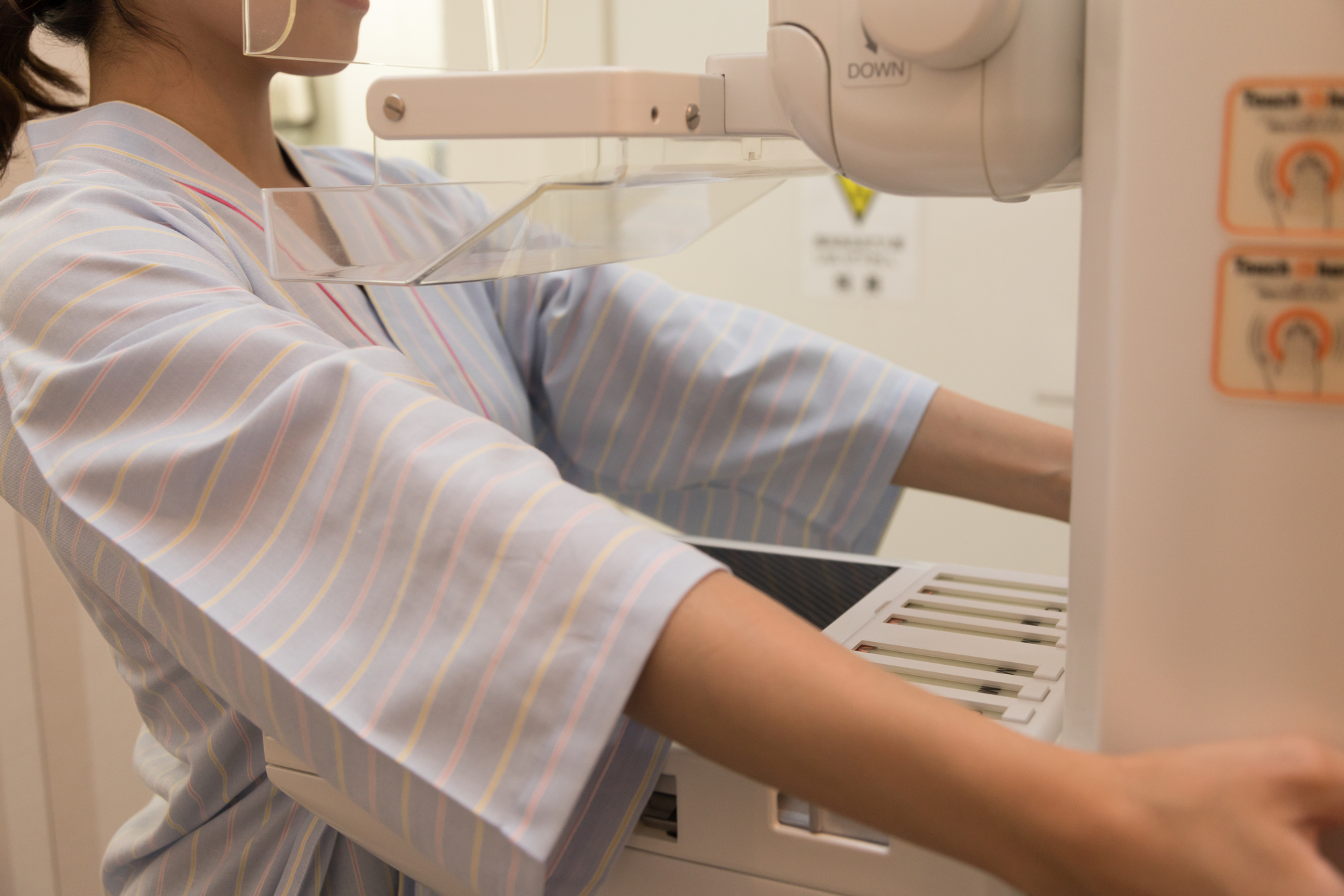 診療科のご案内　乳腺外科