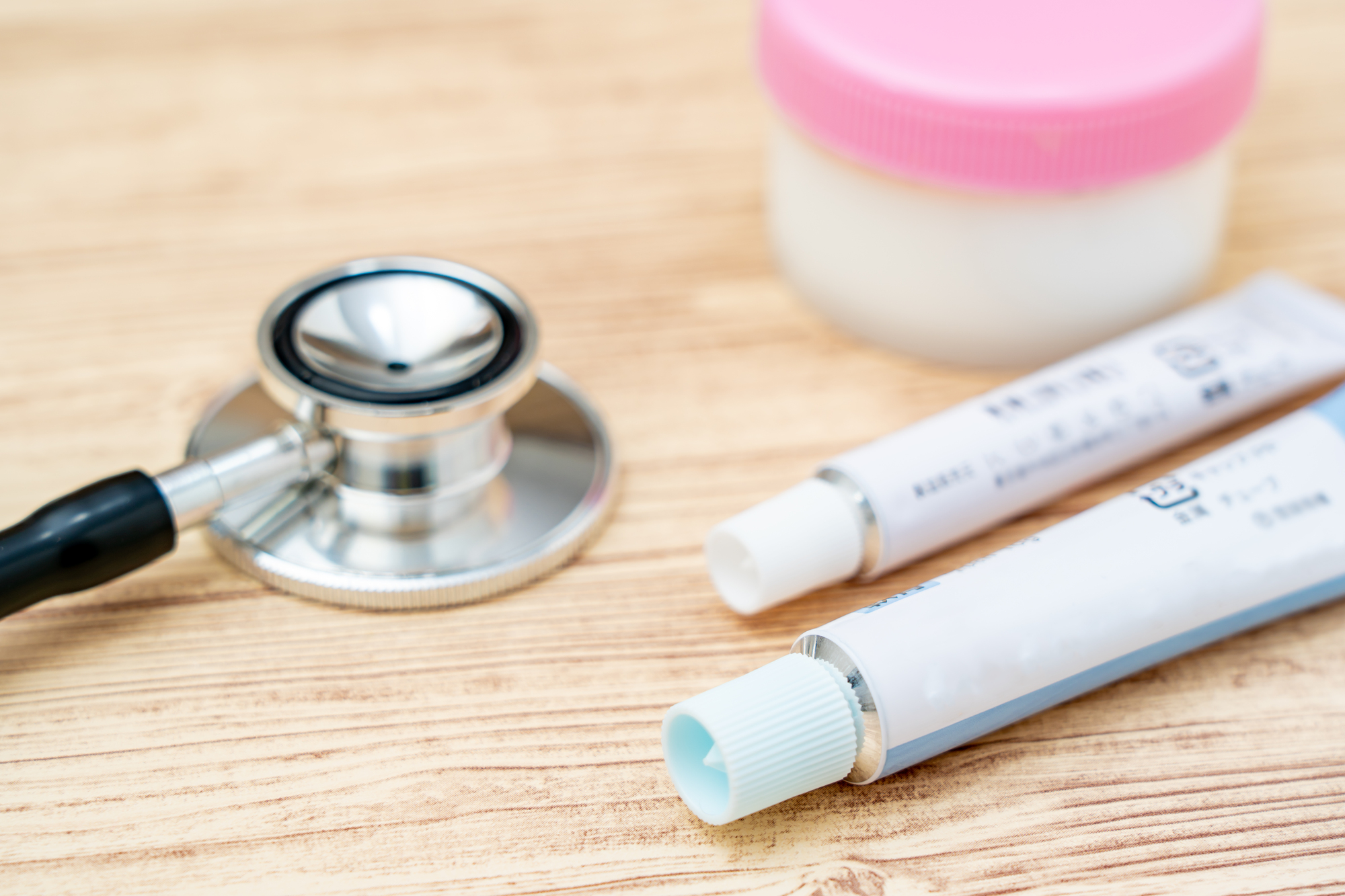 診療科のご案内　皮膚科